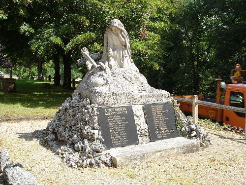 Oorlogsmonument Fontgombault #1