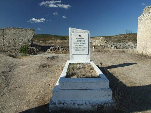 Soviet War Grave Kalamita #1