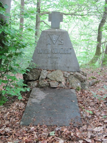 War Memorial and Belgian War Graves Maquis D-Érezée #3