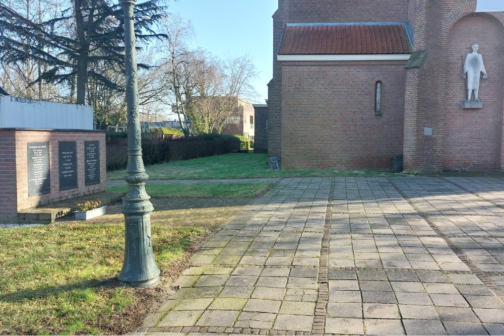Monument War Victims Ewijk #3