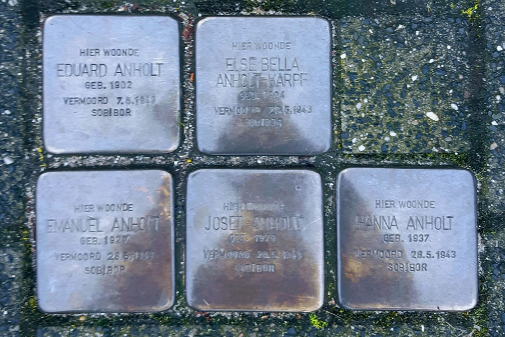 Stolpersteine Oosterlaan 16