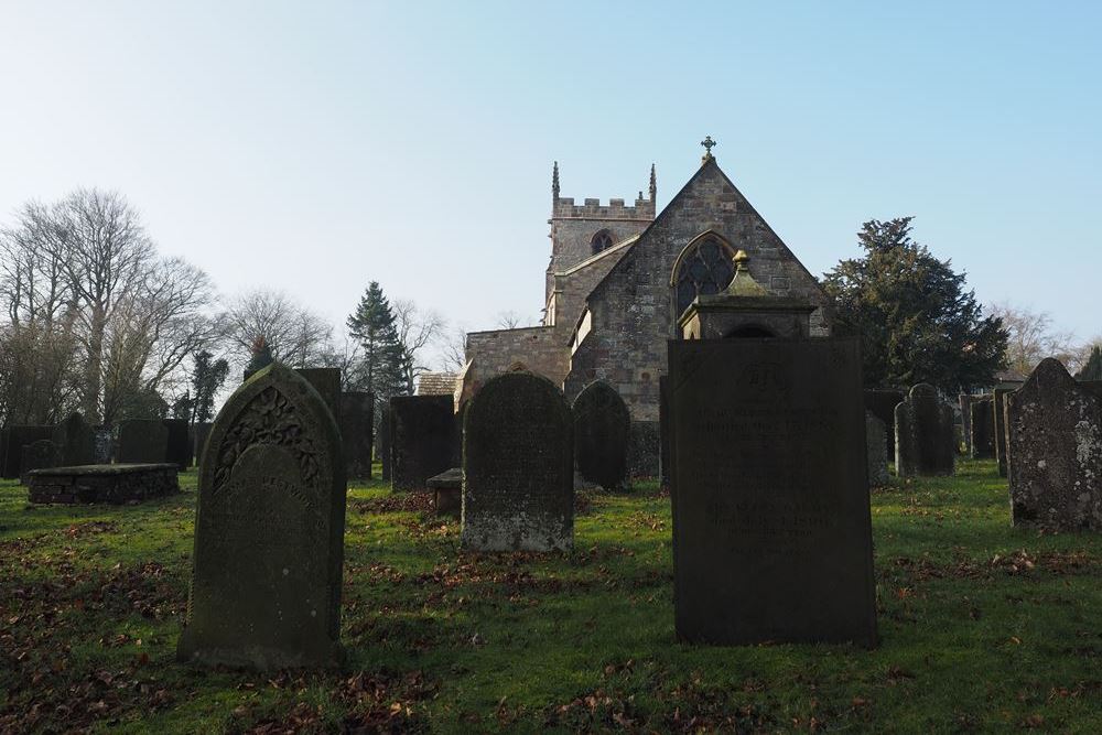 Oorlogsgraf van het Gemenebest St. Peter Churchyard #1