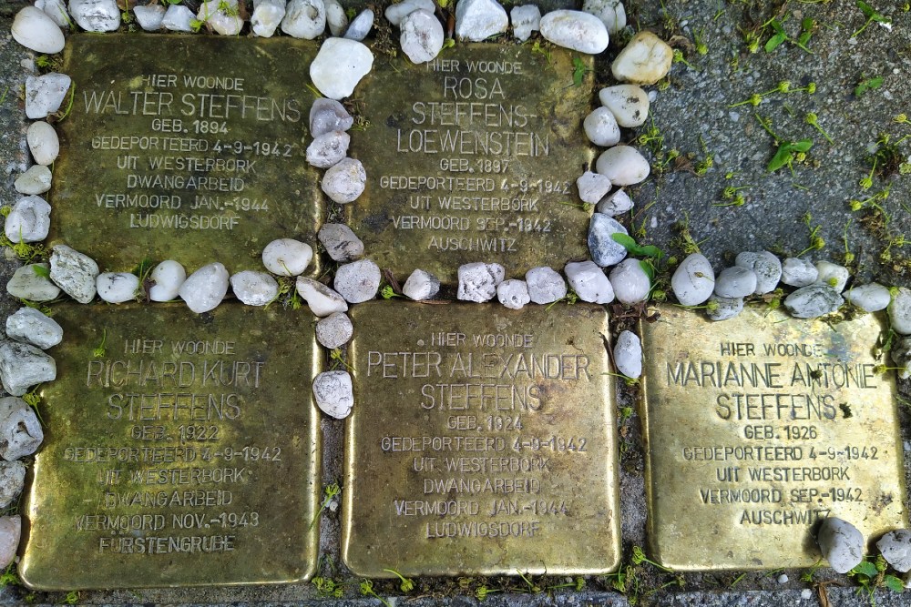 Stolpersteine Johan Schoonderbeeklaan 10