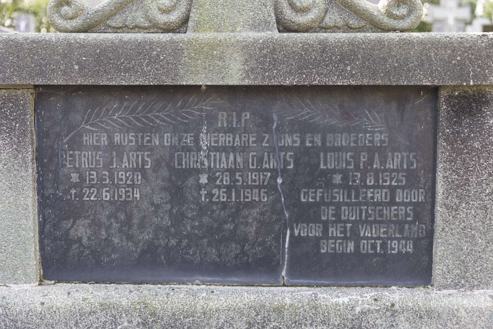 Dutch War Graves Venray #5