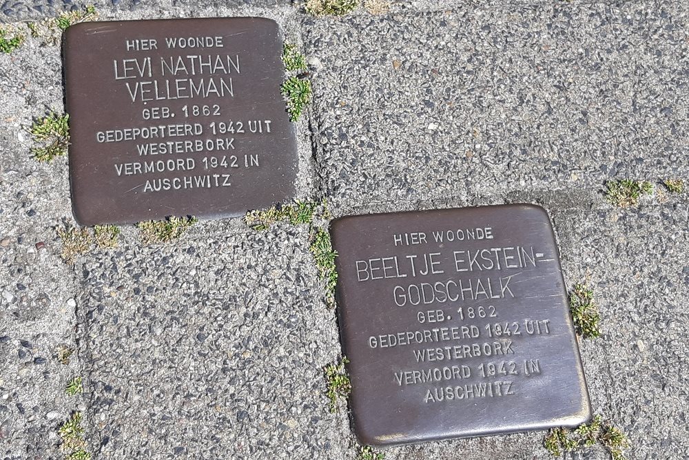 Stolpersteine Looxmagracht 8 #1