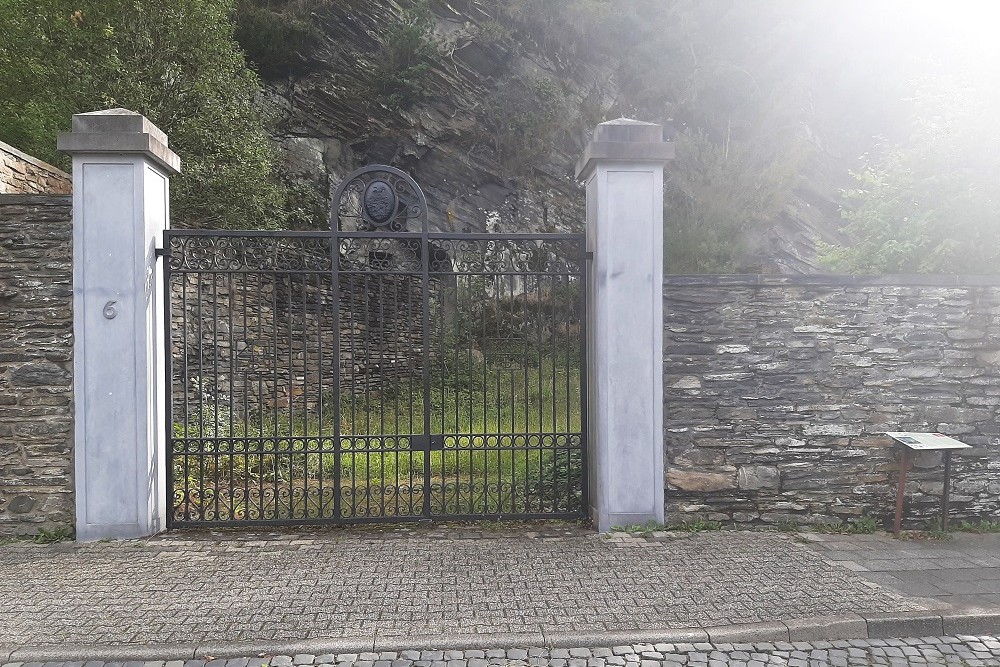 De Weg van Herdenking nr. 1: Leisteengrotten Burgau als Schuilkelder #3