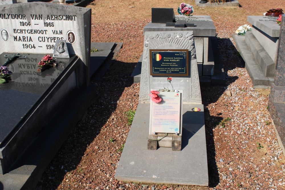 Belgische Oorlogsgraven Scherpenheuvel