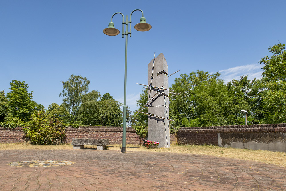 Oorlogsmonument Kirchberg #1