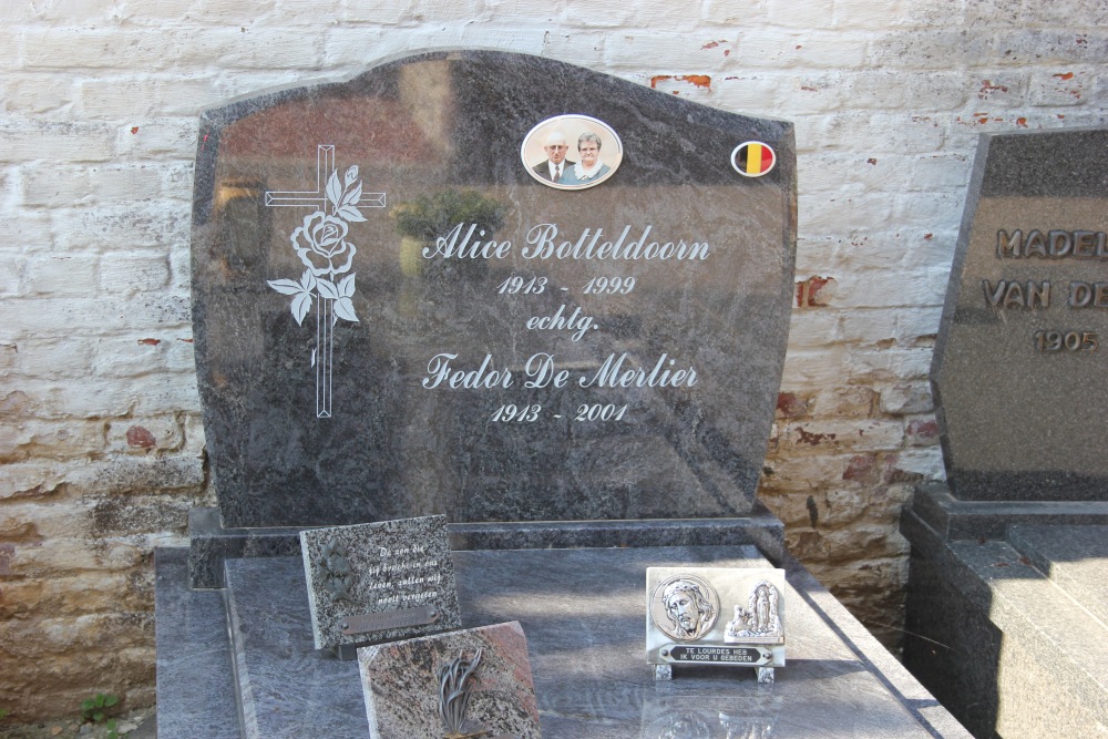 Belgian Graves Veterans Zegelsem #2