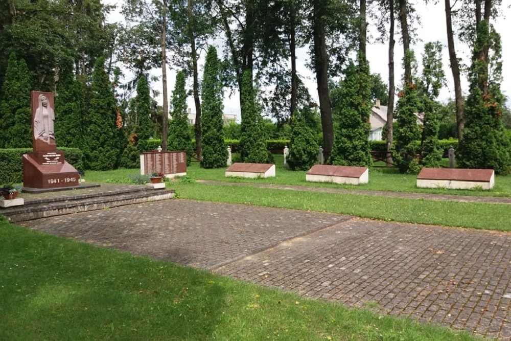 Sovjet Oorlogsbegraafplaats Lukiai #5