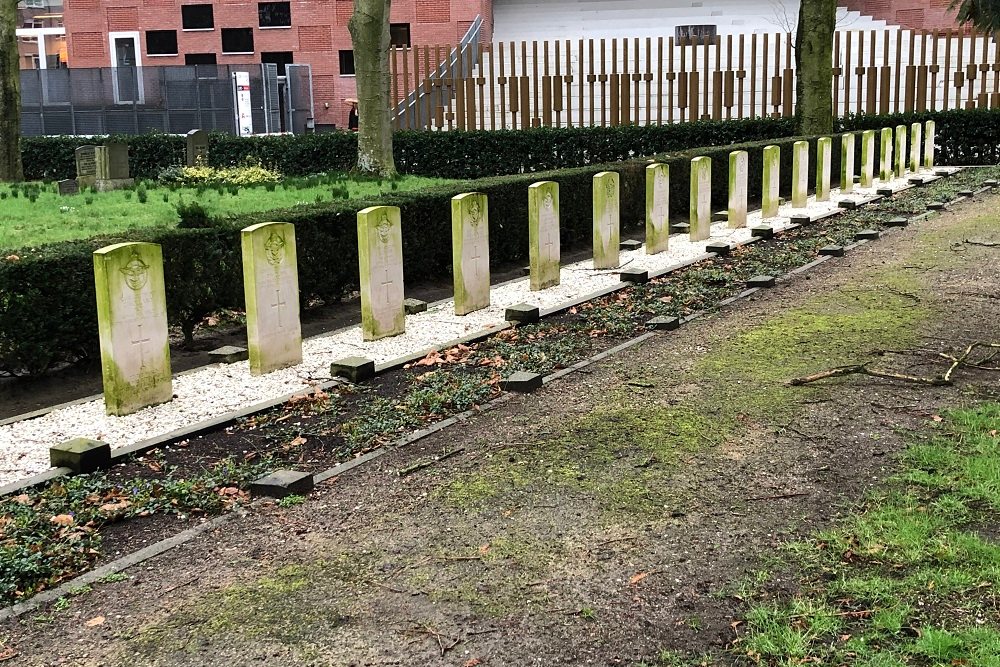 Commonwealth War Graves Old Municipal Cemetery Hardenberg #2