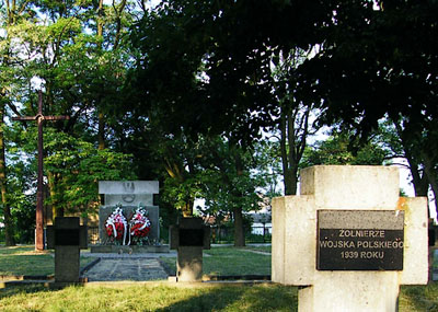 Polish War Cemetery Kiernozia #1