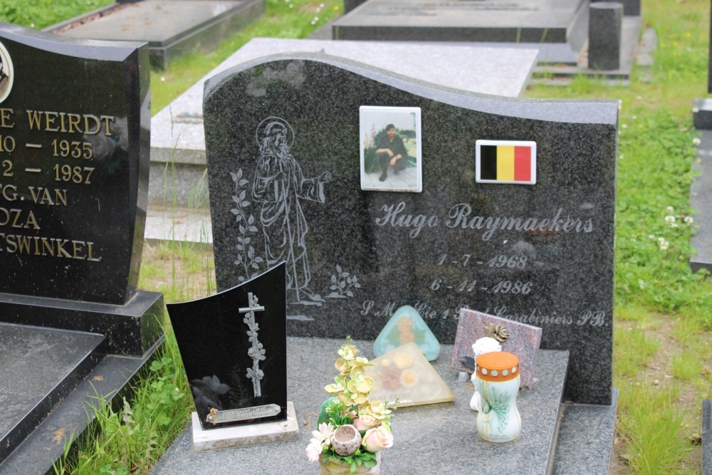Belgische Graven Oudstrijders Tessenderlo Begraafplaats Hulst #2