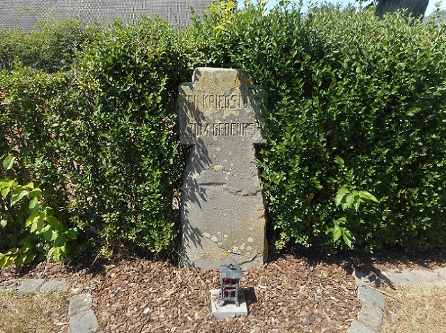 German War Cemetery Xanten-Vynen #2