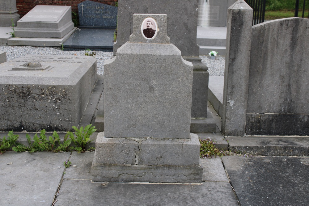 Belgian War Graves Frasnes-lez-Gosselies #1