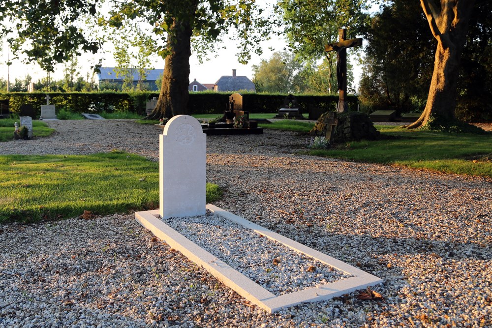 Nederlands Oorlogsgraf Algemene Begraafplaats Beesd #2