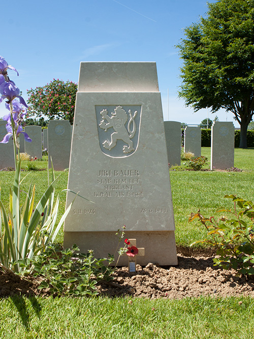 Czechoslovak War Graves Bayeux #3