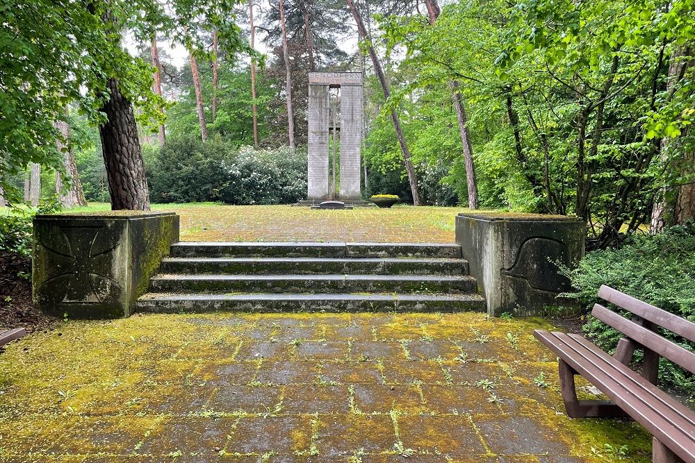 War Memorial Mombach