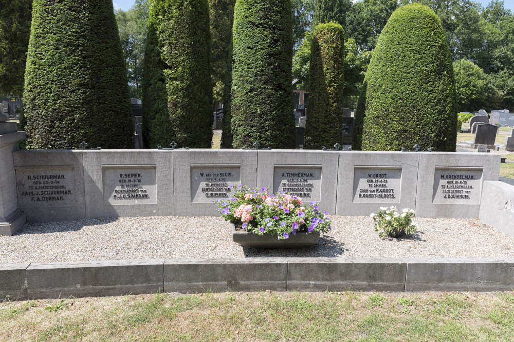 Dutch War Graves Bergentheim #3