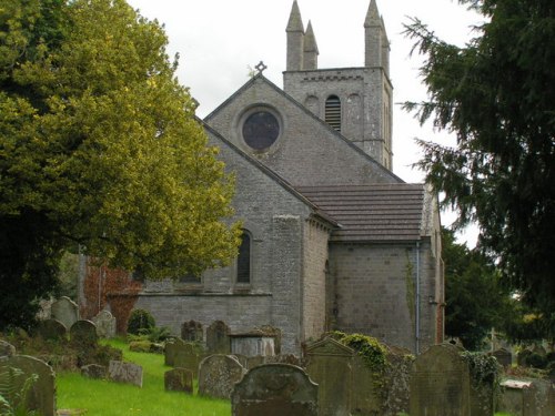 Commonwealth War Grave St. Cynidr and St. Peter Churchyard #1