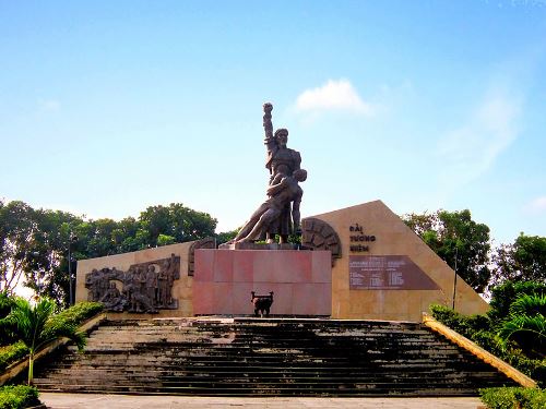 Monument Vietnam-oorlog Lap Vo #1