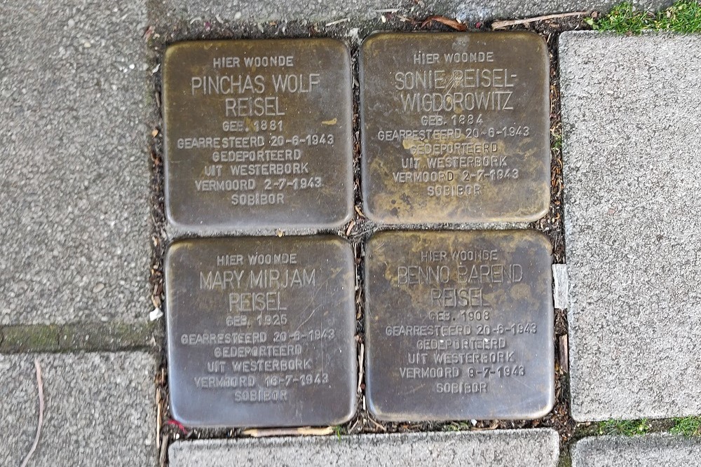 Stolpersteine Ruyschstraat 44 #1