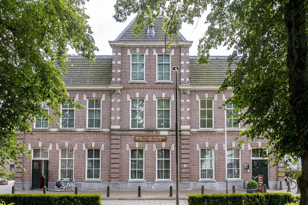 Stoottroepenmuseum - Johan Willem Frisokazerne #1