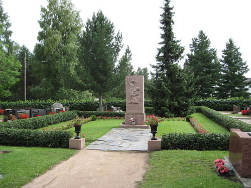 Mass Grave Finnish Soldiers Kiikala #1