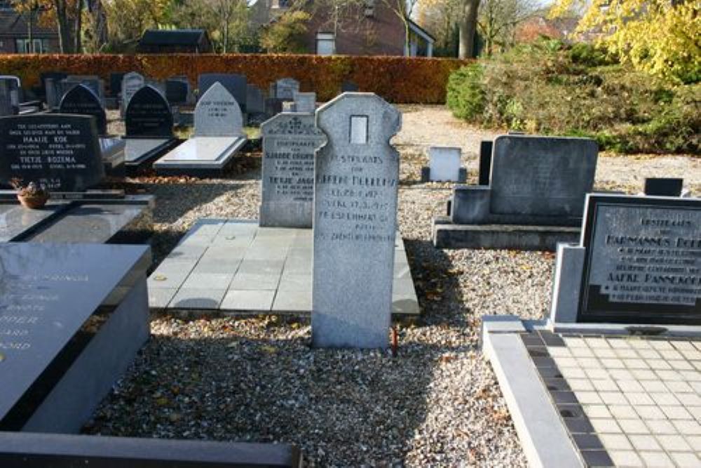 Dutch War Graves Ezinge #4