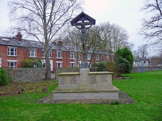 Oorlogsmonument Holy Trinity Church #1