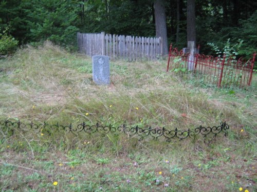 Commonwealth War Grave Yale Pioneer Cemetery