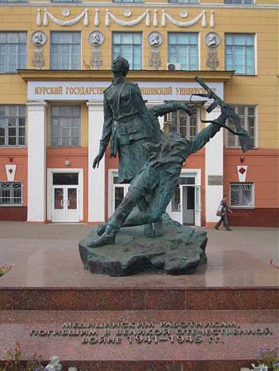 Monument Militaire Artsen Koersk #1