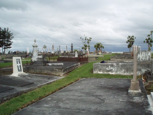 Commonwealth War Graves Sanson Cemetery