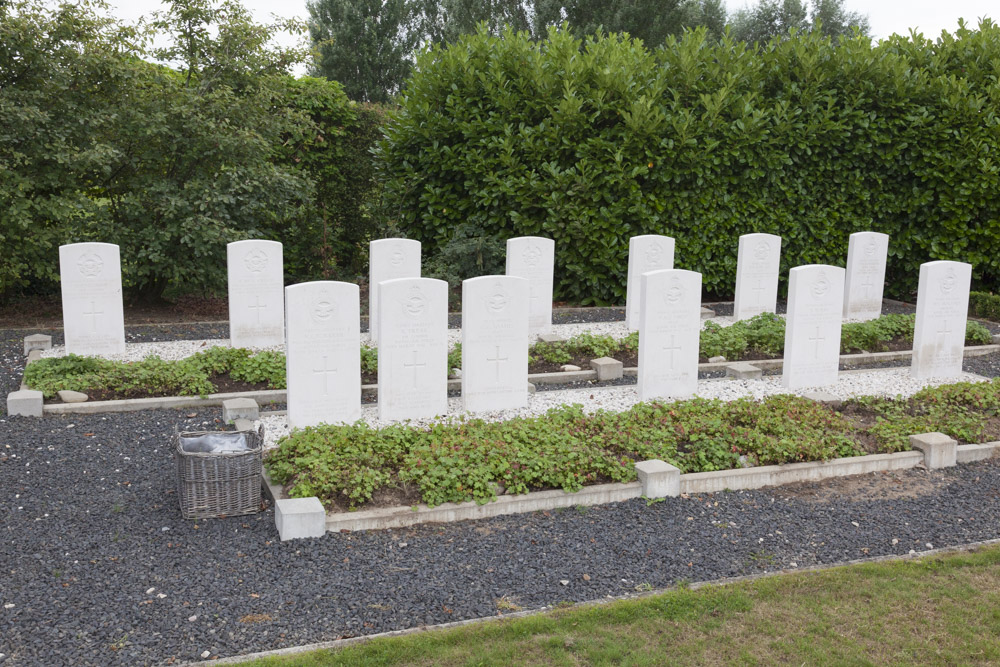 Oorlogsgraven van het Gemenebest Algemene Begraafplaats Wichmond #2