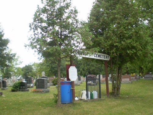Oorlogsgraven van het Gemenebest Overholts Cemetery