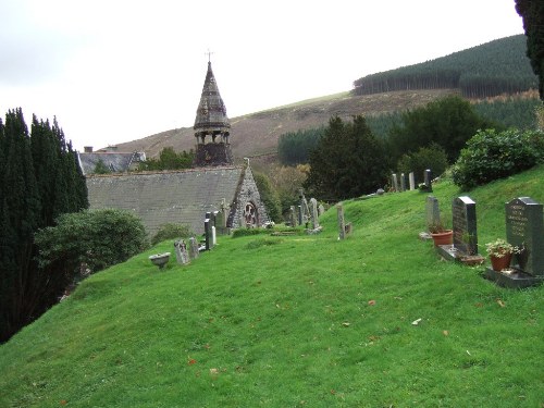 Commonwealth War Grave St. Mary Churchyard #1