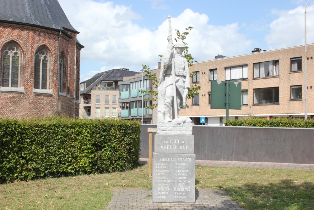 Oorlogsmonument en Vredesboom Zulte #1