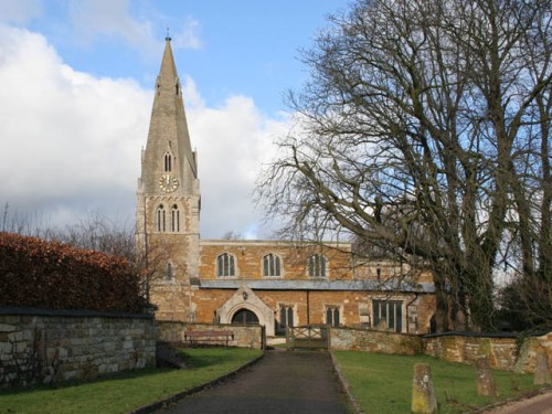 Oorlogsgraf van het Gemenebest St. Andrew Churchyard Extension