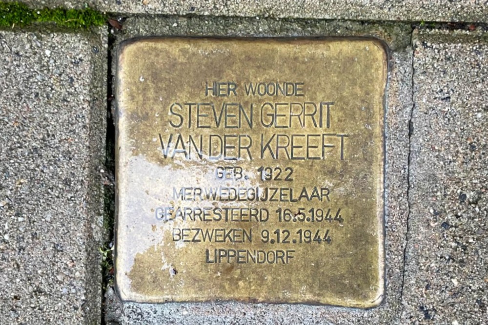 Stolperstein Stationsplein 8 (voormalig E8) #1