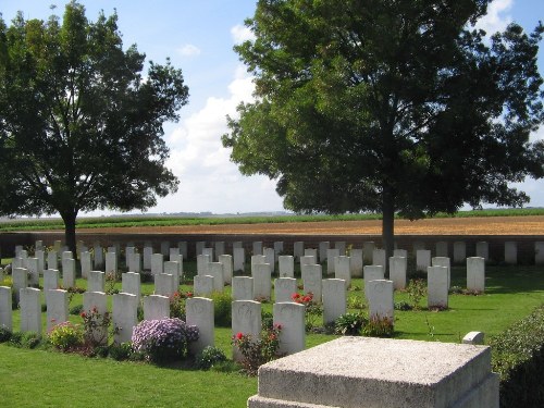 Commonwealth War Graves Englebelmer Extension