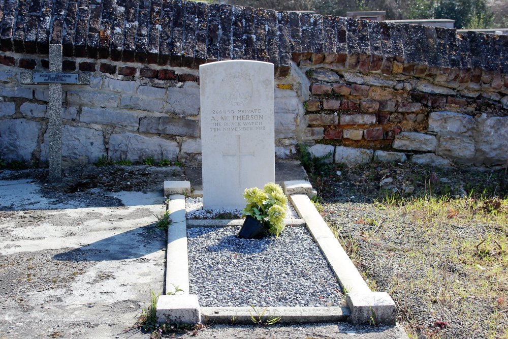 Commonwealth War Grave Ampsin #3