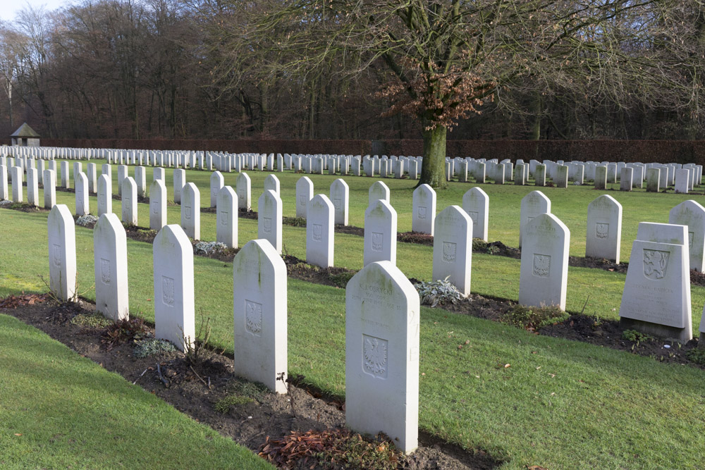 Commonwealth War Cemetery Reichswald Forest #5