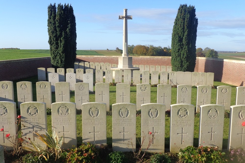 Commonwealth War Cemetery Rancourt #1