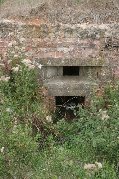 Pillbox FW3/22 Hampstead Norreys #2