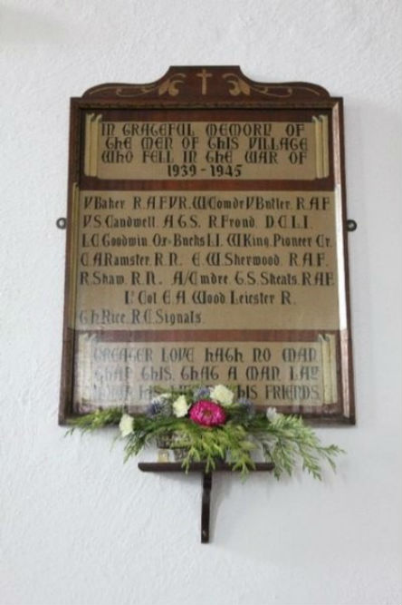 Oorlogsmonument St. Matthew Church Harwell #2