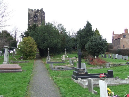 Commonwealth War Graves St Helen Churchyard #1