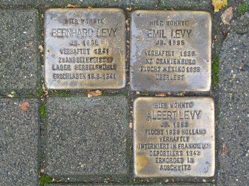 Stumbling Stones Friedenstraße 8