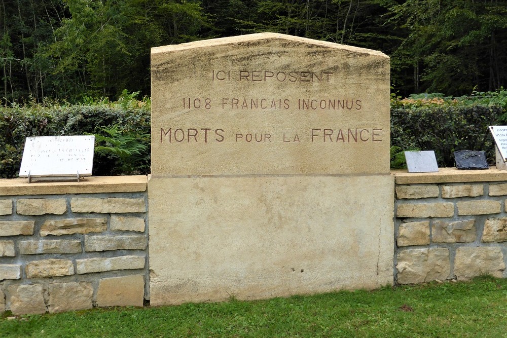 Franse Oorlogsbegraafplaats Rossignol-Ore de la Foret #4