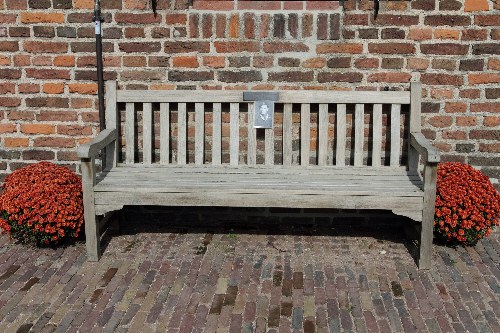 Memorial Bench Leslie Jack Plummer