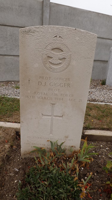 Commonwealth War Graves Dannes #5